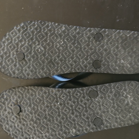 Tory Burch Geometric Black and White Sandals Flip Flops Great Condition - Picture 2 of 3